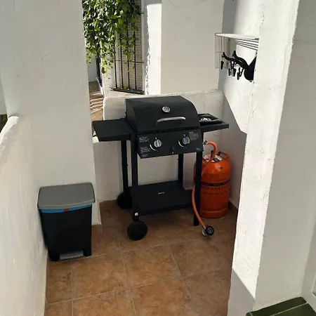 2 A 700m Puerto Banus, Naranjos Marbella