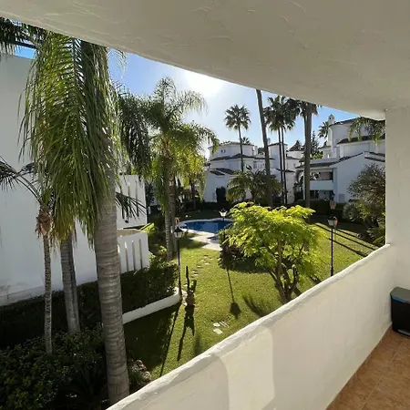 2 A 700m Puerto Banus, Naranjos * Marbella