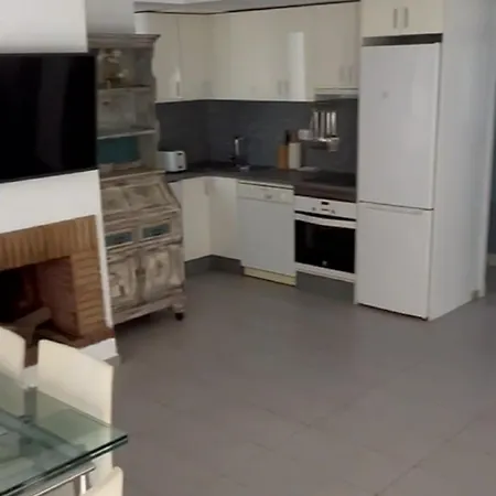 2 A 700m Puerto Banus, Naranjos Apartment