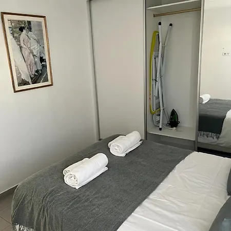 2 A 700m Puerto Banus, Naranjos Marbella